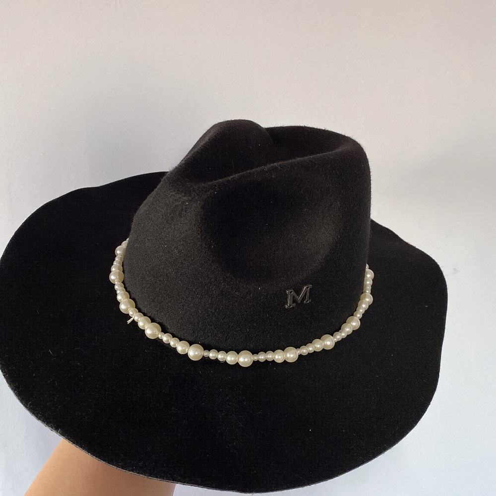 M Hats🎩 - Picture 3 of 5
